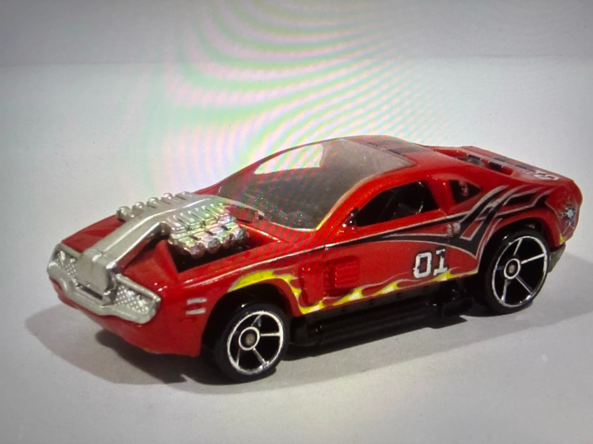 2009 Hollowback Red: Image 2
