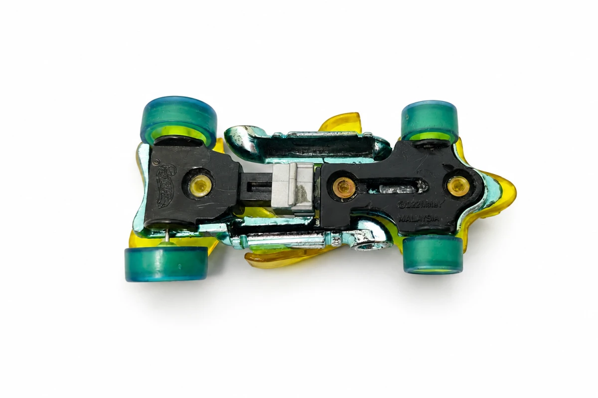 1995 Bi-Sector Yellow: No Package: Image 3