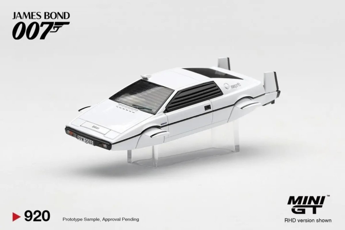 2026 Lotus Esprit S1 "The Spy Who Loved Me" Submarine White: Image 2