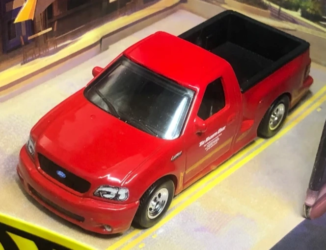 2026 1999 Ford F-150 SVT Lightning Red: Image 2