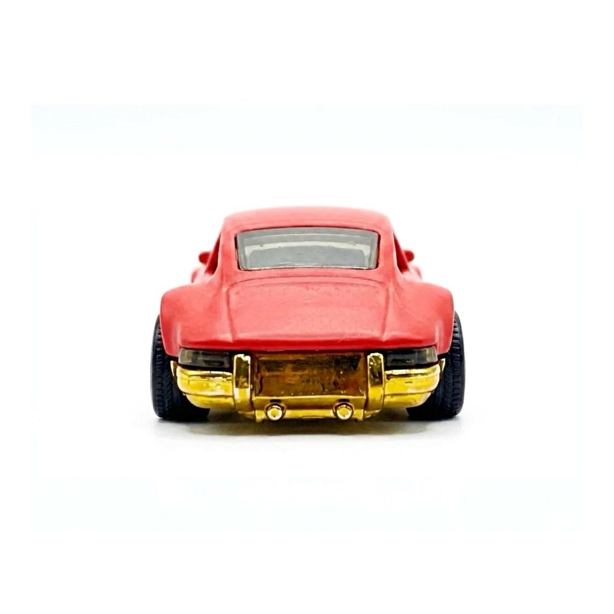 2027 71 Porsche 911 Red: Image 4