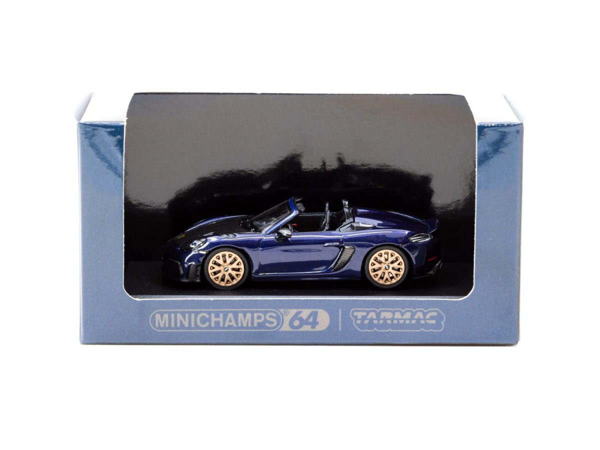 2025 Porsche 718 Spyder RS Gentian Blue Metallic: No package: Image 4