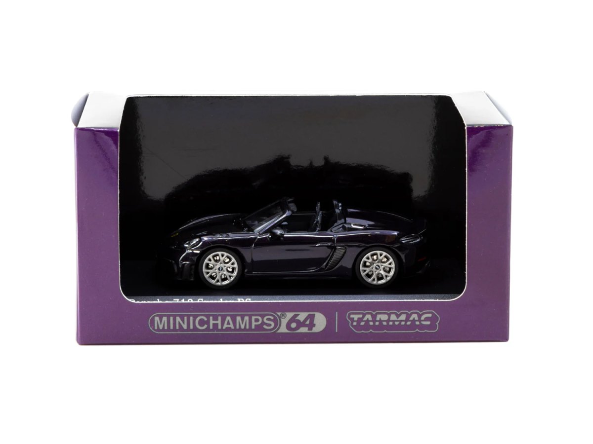 2025 Porsche 718 Spyder RS Viola Metallic: No package: Image 4