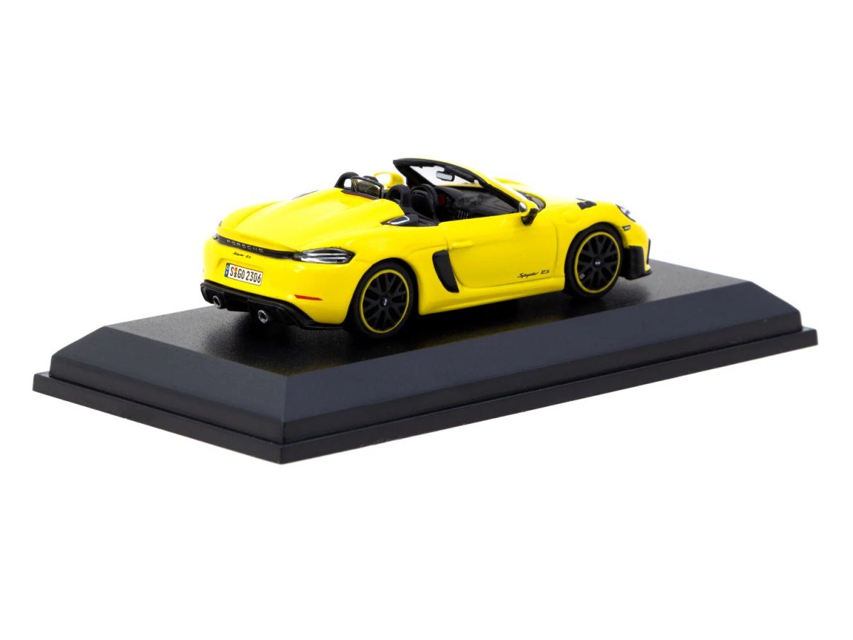 2025 Porsche 718 Spyder RS Racing Yellow: No package: Image 3