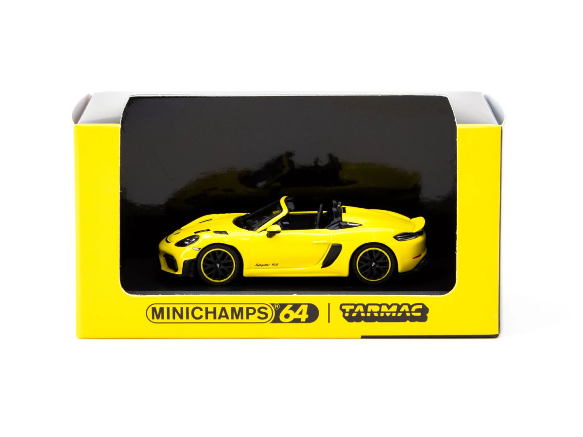 2025 Porsche 718 Spyder RS Racing Yellow: No package: Image 4