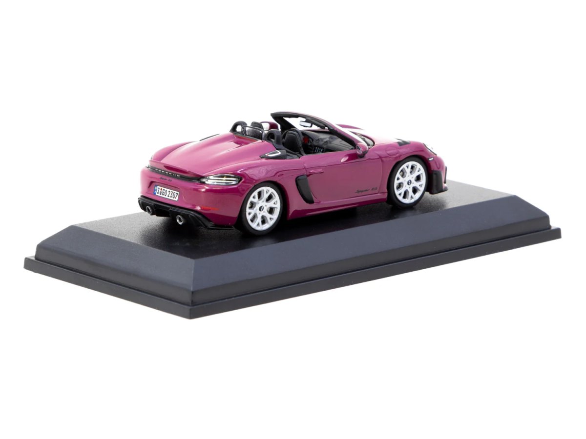 2025 Porsche 718 Spyder RS Ruby Star Neo: No package: Image 3