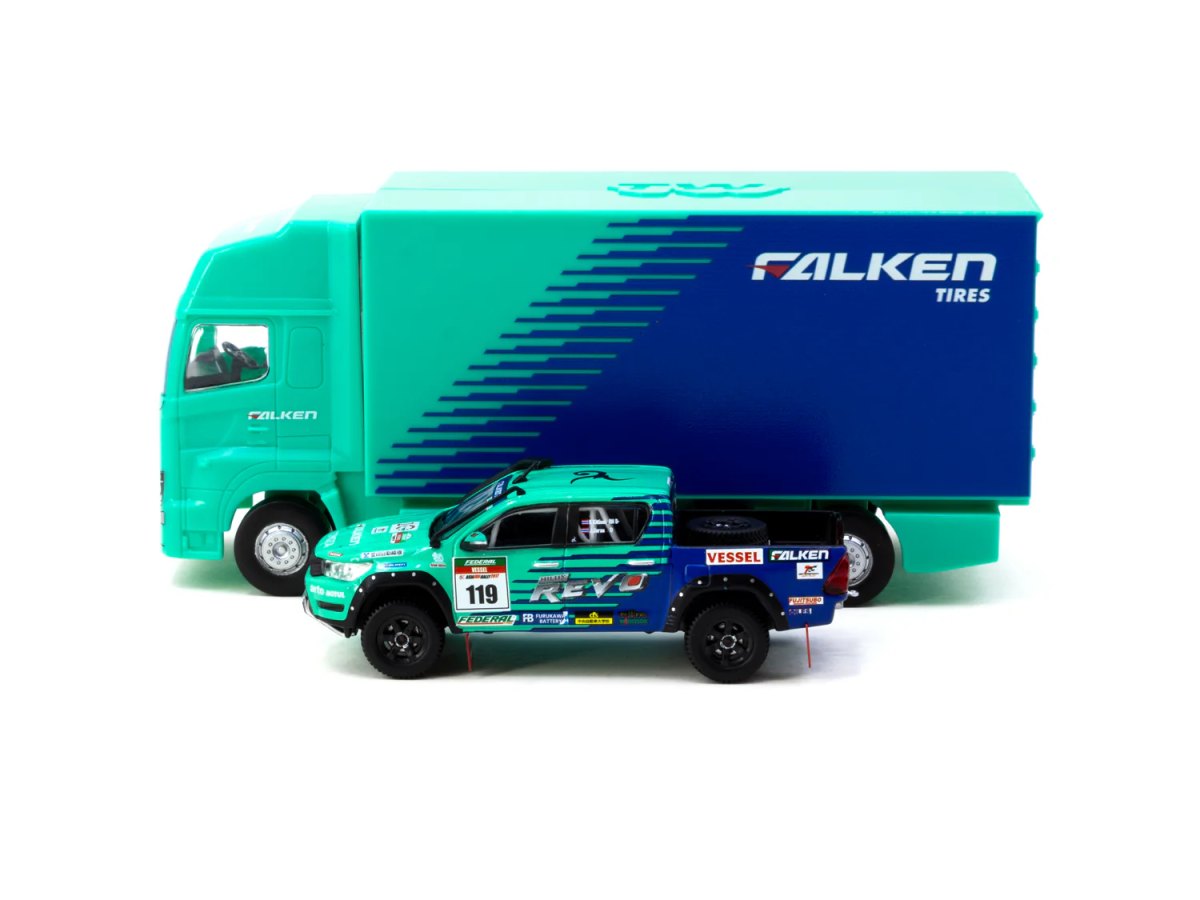 2024 Toyota Hilux AXCR 2017 with Truck Packaging: No package: Image 4