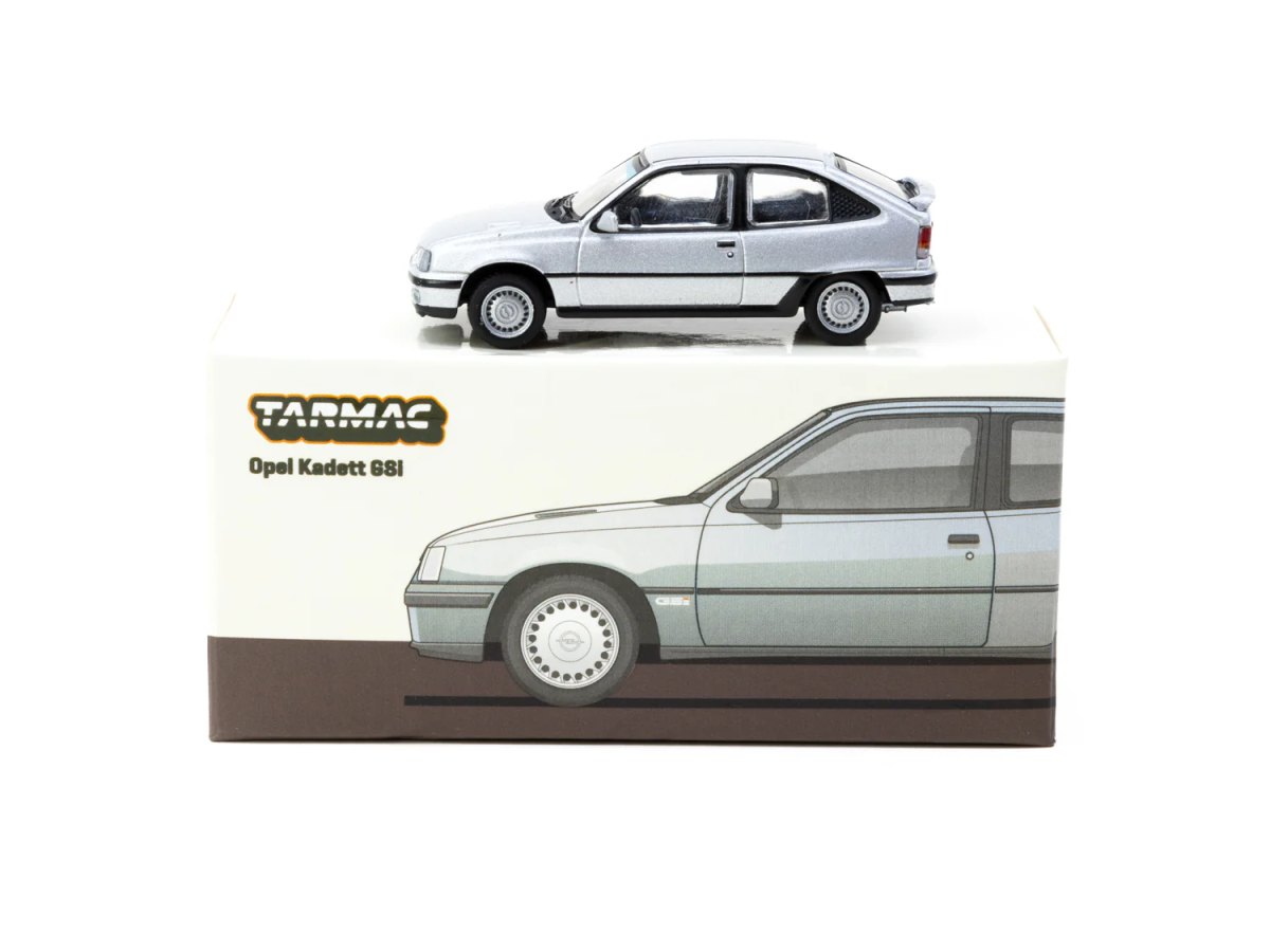 2024 Opel Kadett GSi Silver: No package: Image 4
