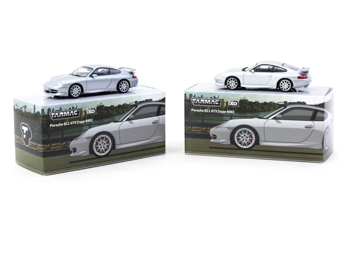 2025 Porsche 911 GT3 (type 996) Silver: No package: Image 2