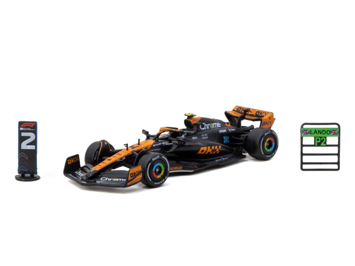 2026 McLaren MCL60 Black: Image 7