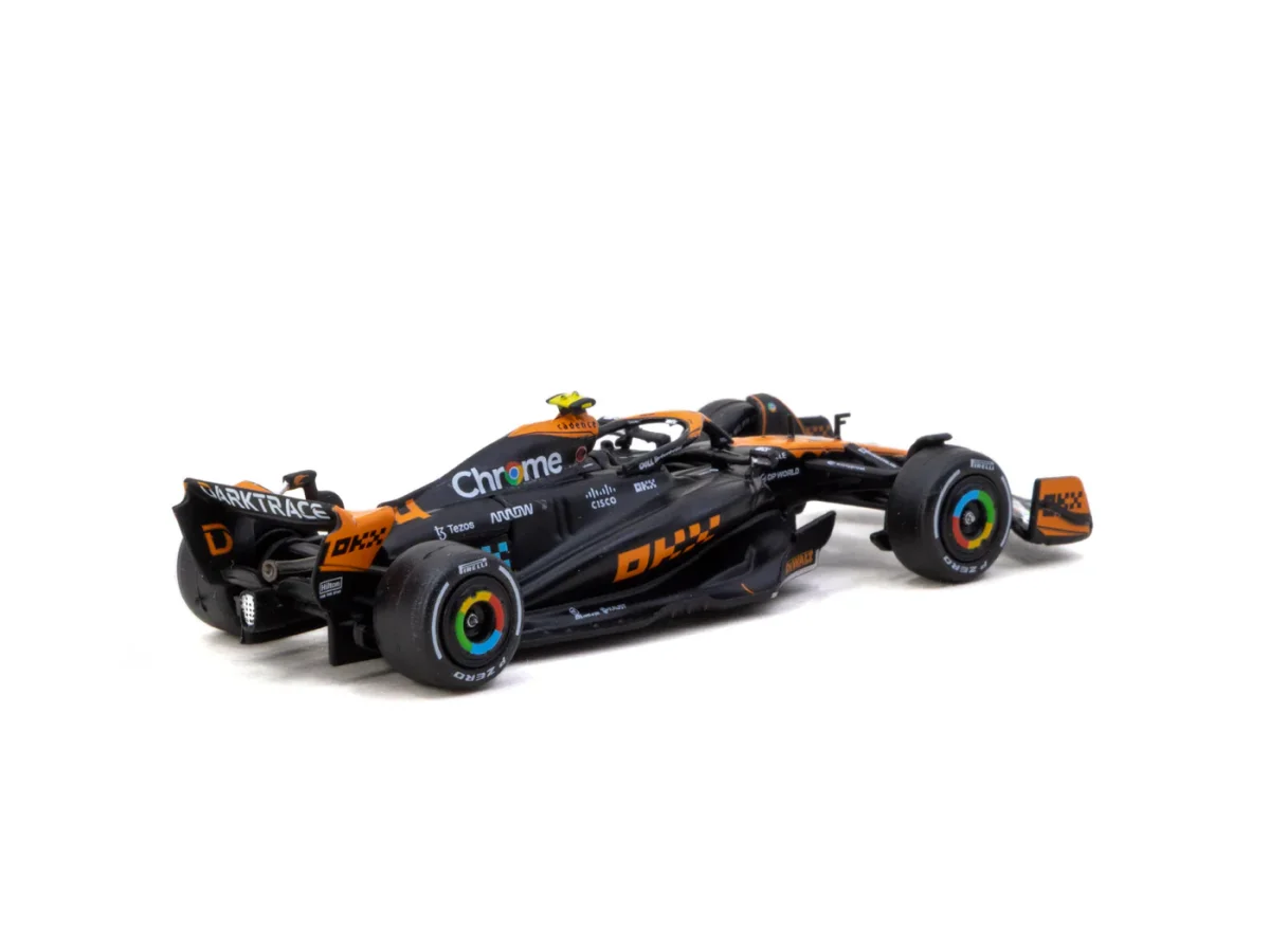 2026 McLaren MCL60 Black: Image 6