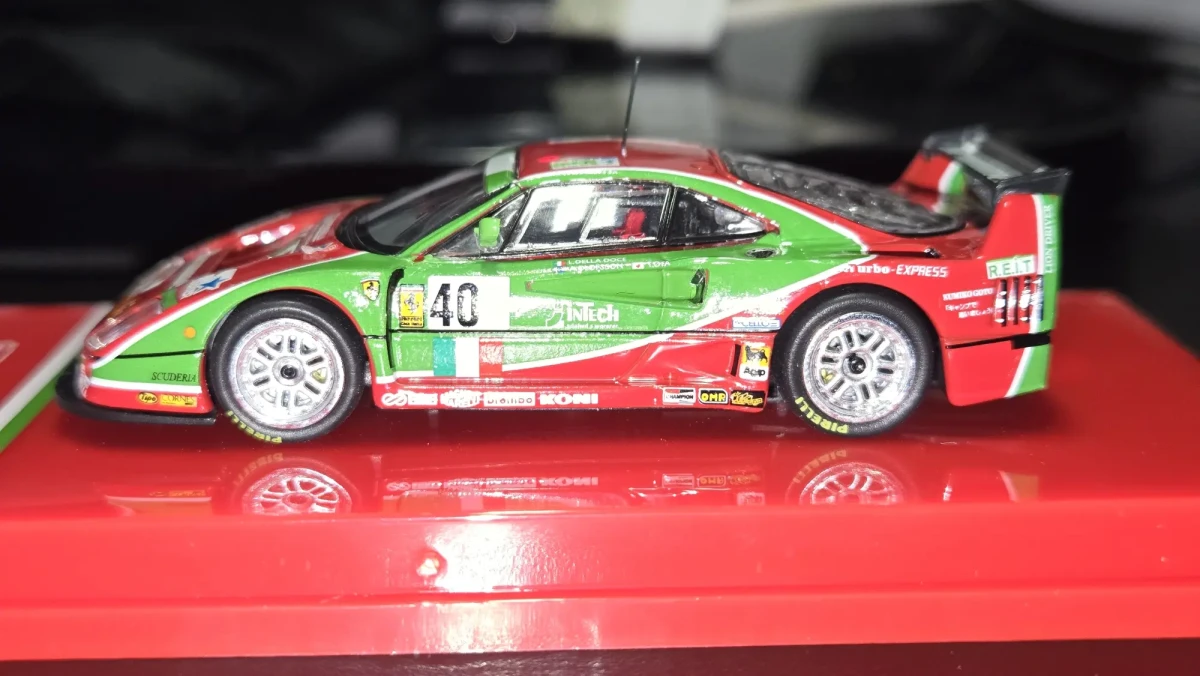 Ferrari F40 LM Green: Box: Image 2