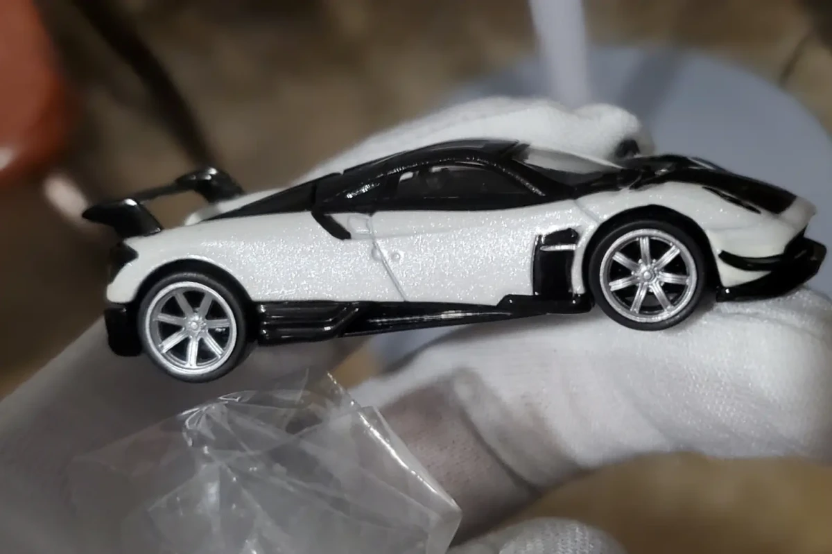 Pagani Huayra BC White: Box: Image 6