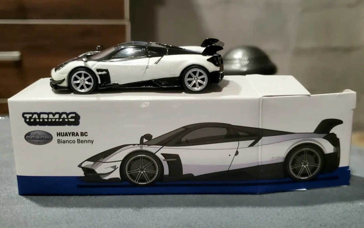 Pagani Huayra BC White: Box: Image 10
