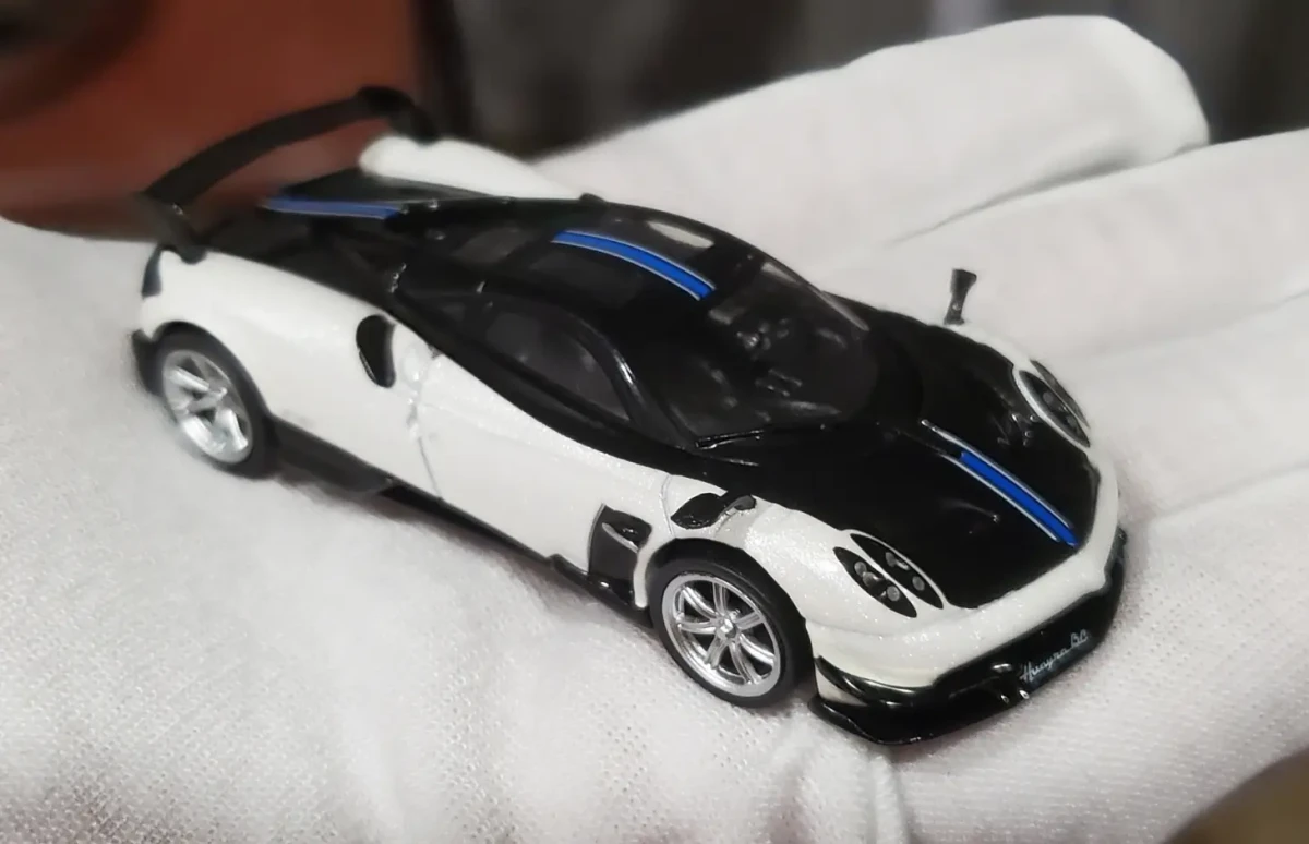 Pagani Huayra BC White: Box: Image 5