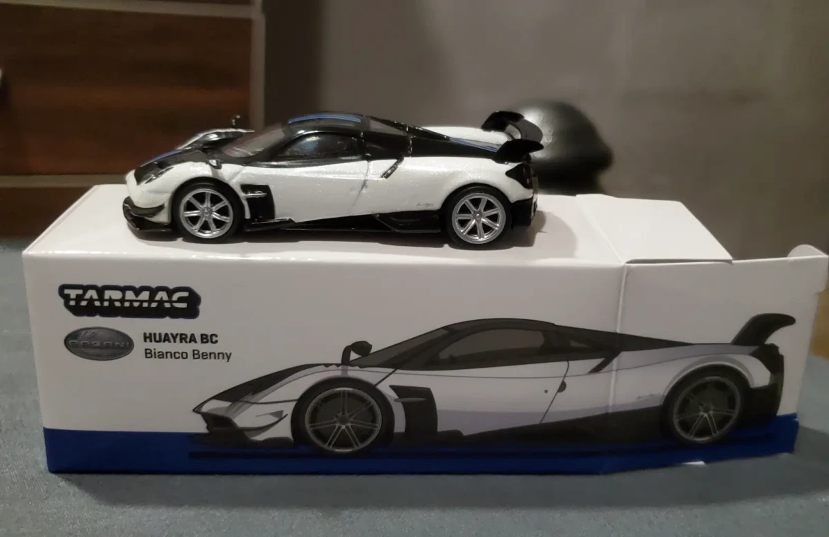 Pagani Huayra BC White: Box: Image 9