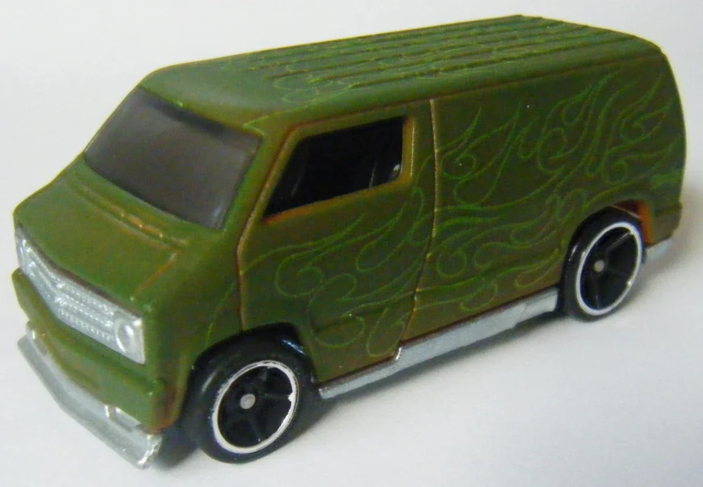 2009 Custom '77 Dodge Van Orange: Image 2