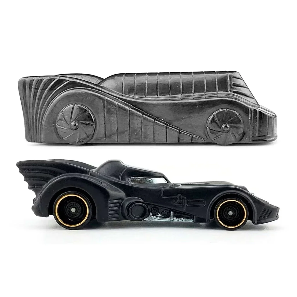 2026 Armored Batmobile Black: Image 2