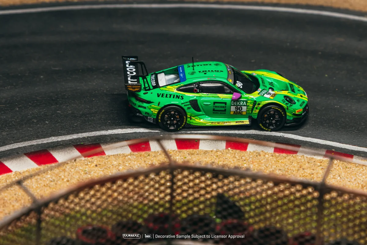 2026 Porsche 911 (992) GT3 R Ayhancan Güven DTM Champion 2025 Green: Image 4