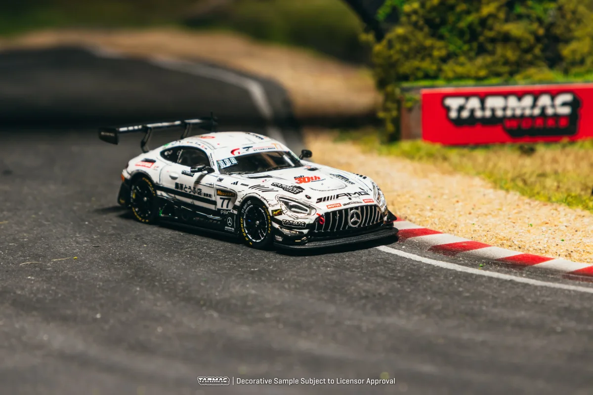 2026 Mercedes-AMG GT3 Craft-Bamboo Racing Bathurst 12h 2026 White: Image 2