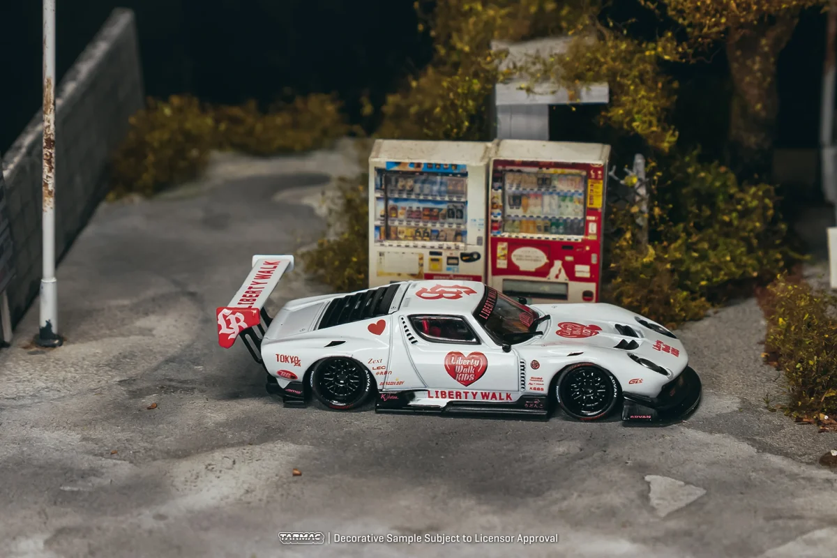 2026 LB-Silhouette WORKS Lamborghini Miura White: Image 3