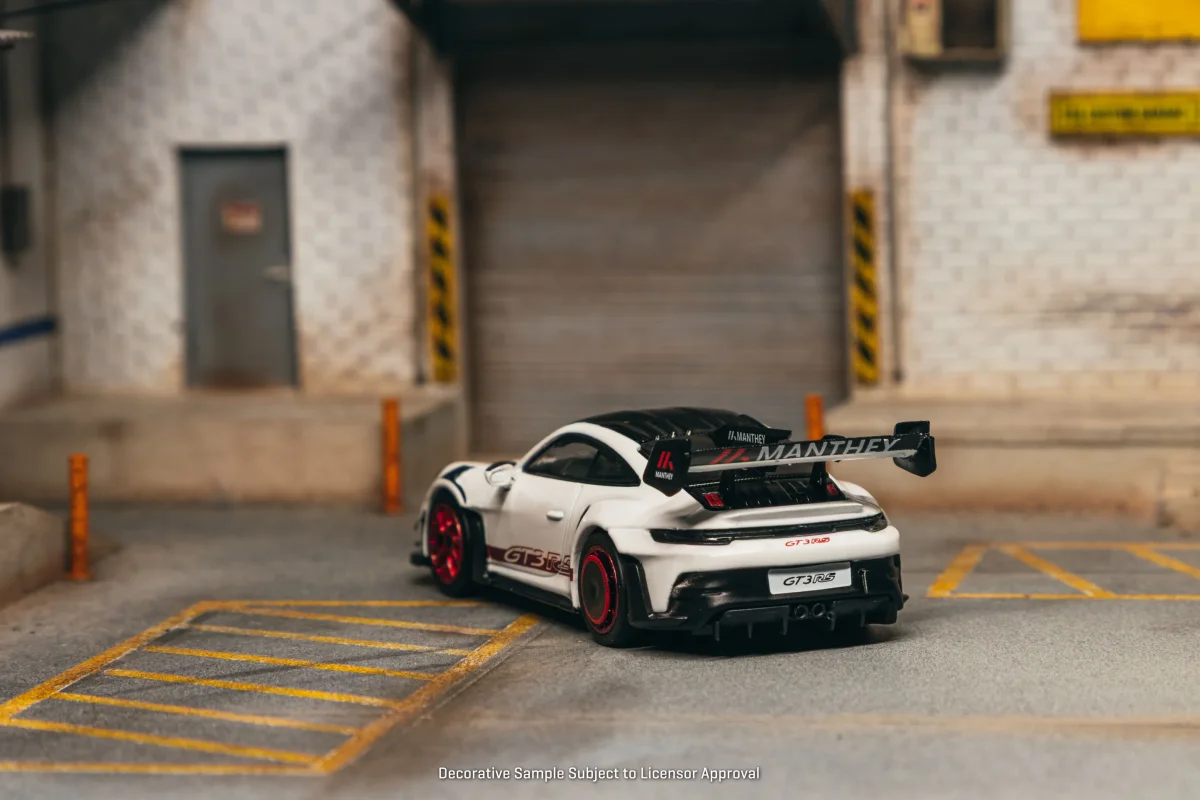 2026 Porsche GT3RS (992.1) Special Edition White White: Image 4