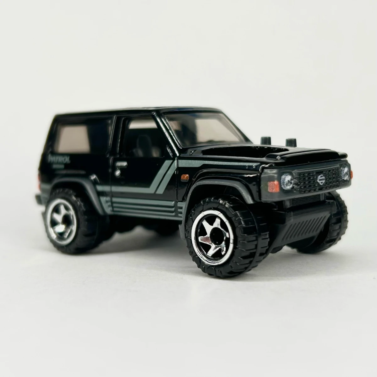 2026 Nissan Patrol Custom Black: No Package: Image 3