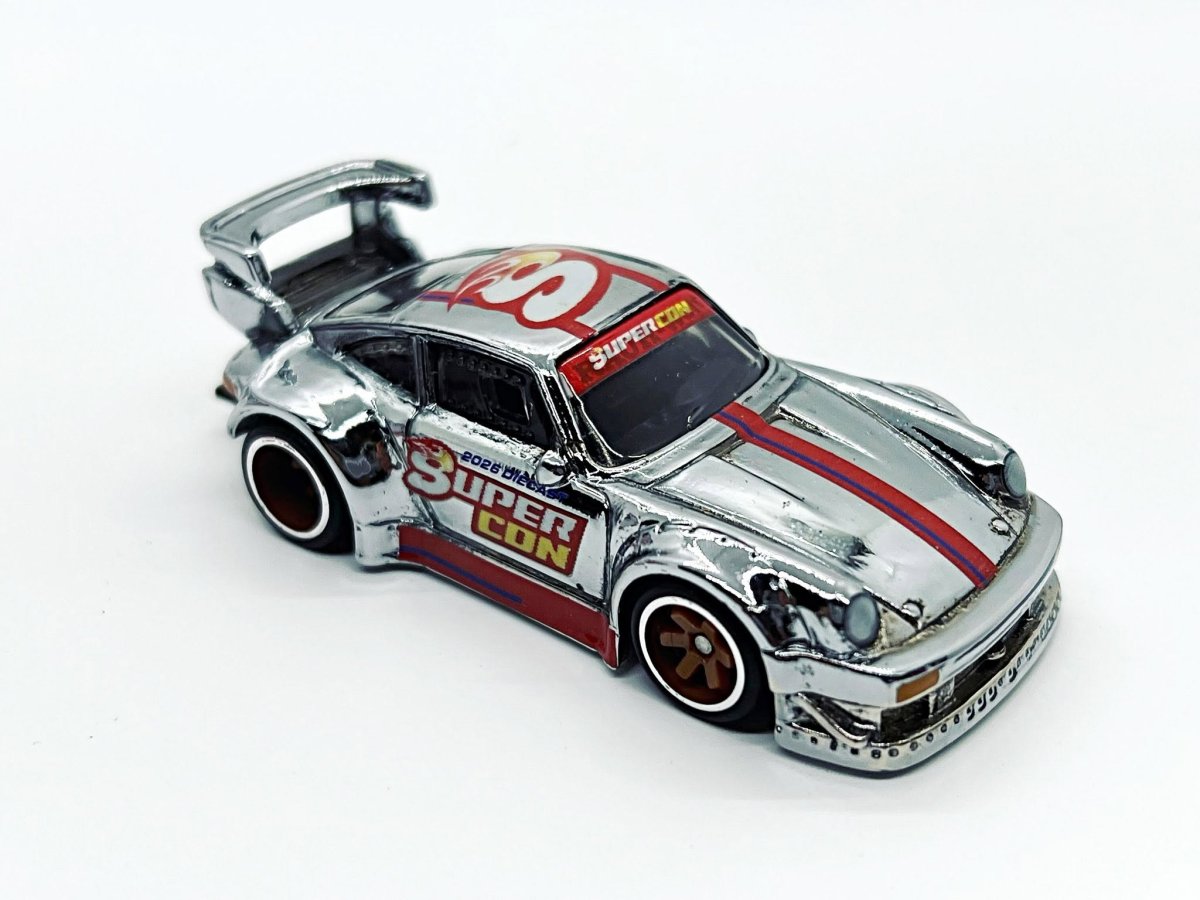 2026 RWB Porsche 930 Chrome: Image 4