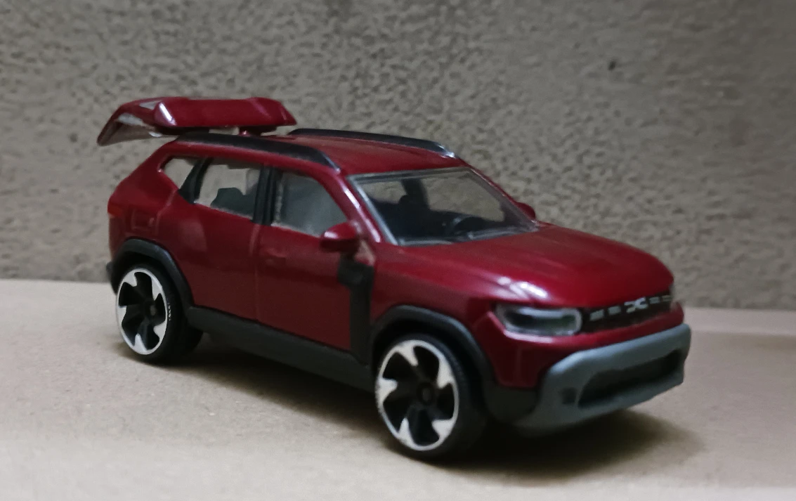 2026 Dacia Duster Red: Image 3