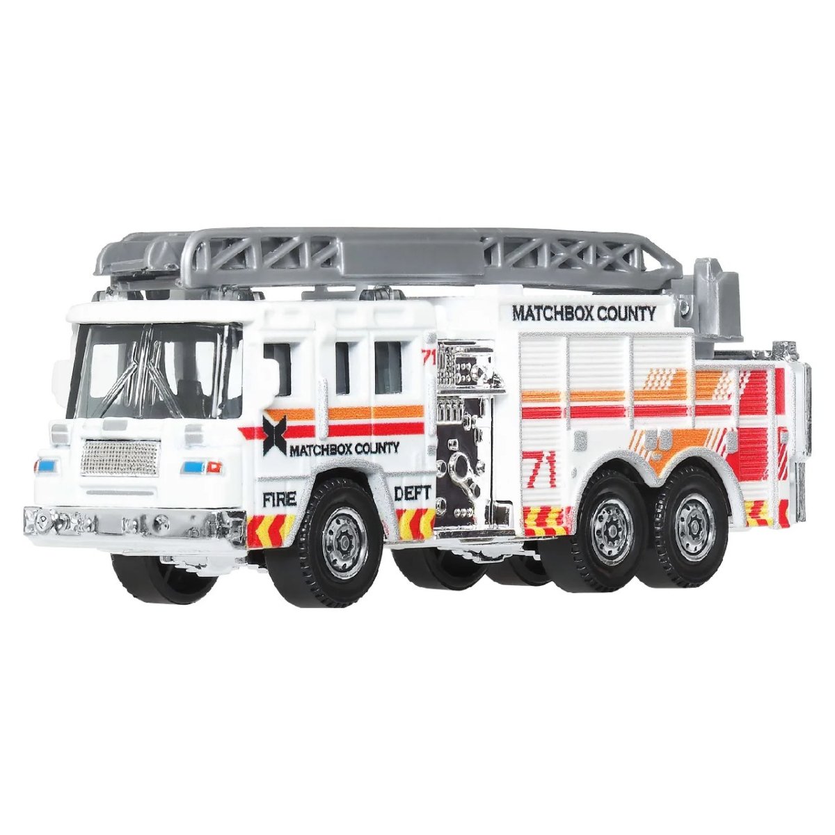 2026 Pierce Quantum Aerial Ladder Truck White: Image 2