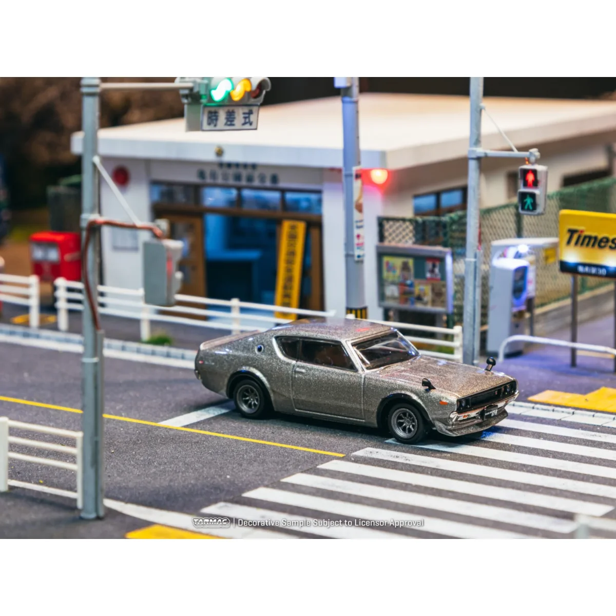 2026 Nissan Skyline 2000GT-R (KPGC110) Silver: Image 2