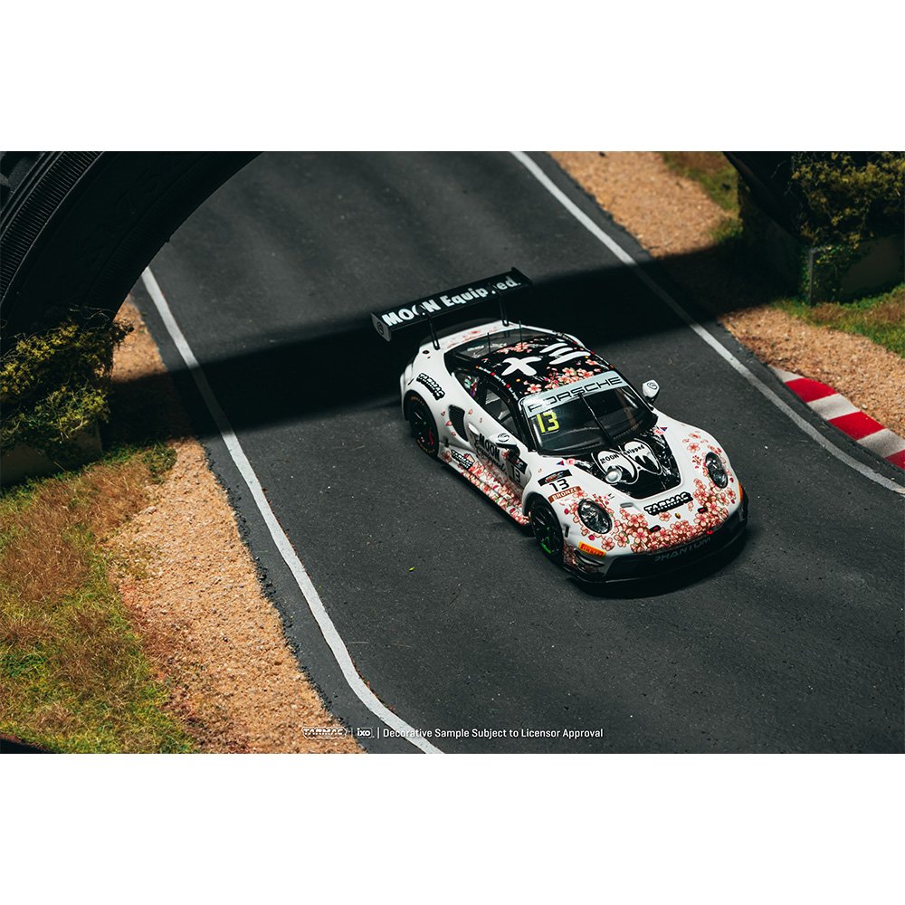 2026 2025 Porsche 911 (992) GT3 R #13 White: Image 4