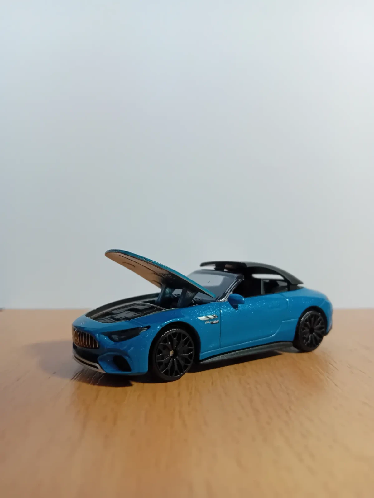 2026 Mercedes-AMG SL 63 Blue: No Package: Image 3