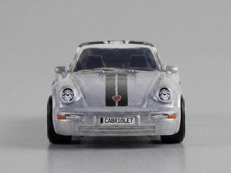 2026 Porsche 911 Turbo Cabriolet Silver: Image 2