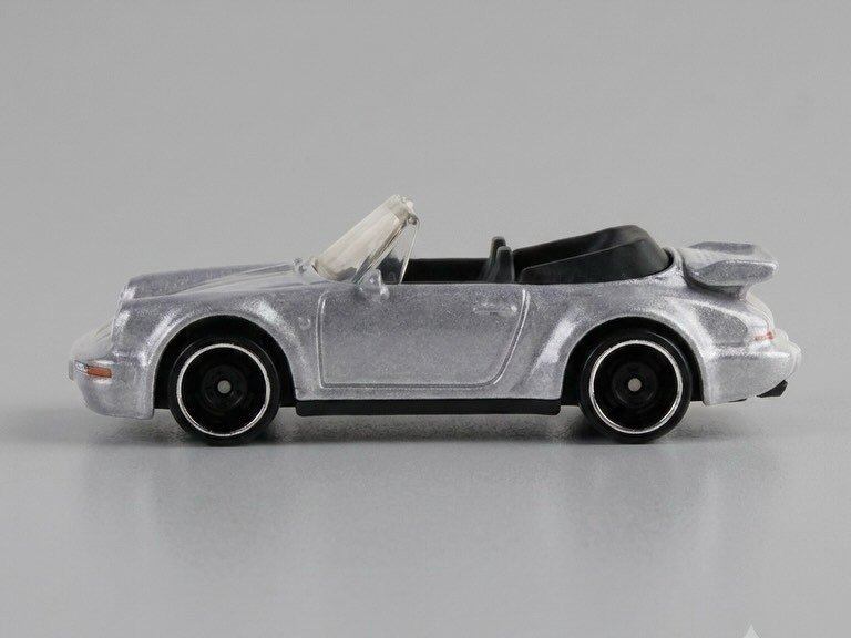 2026 Porsche 911 Turbo Cabriolet Silver: Image 3