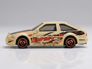 2026 Toyota AE86 Sprinter Trueno Beige: Image 3