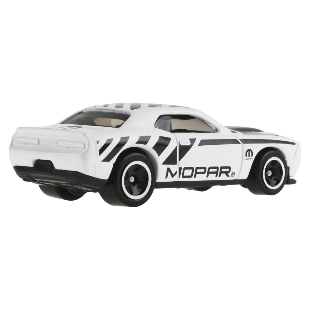 2027 15 Dodge Challenger SRT White: Image 3