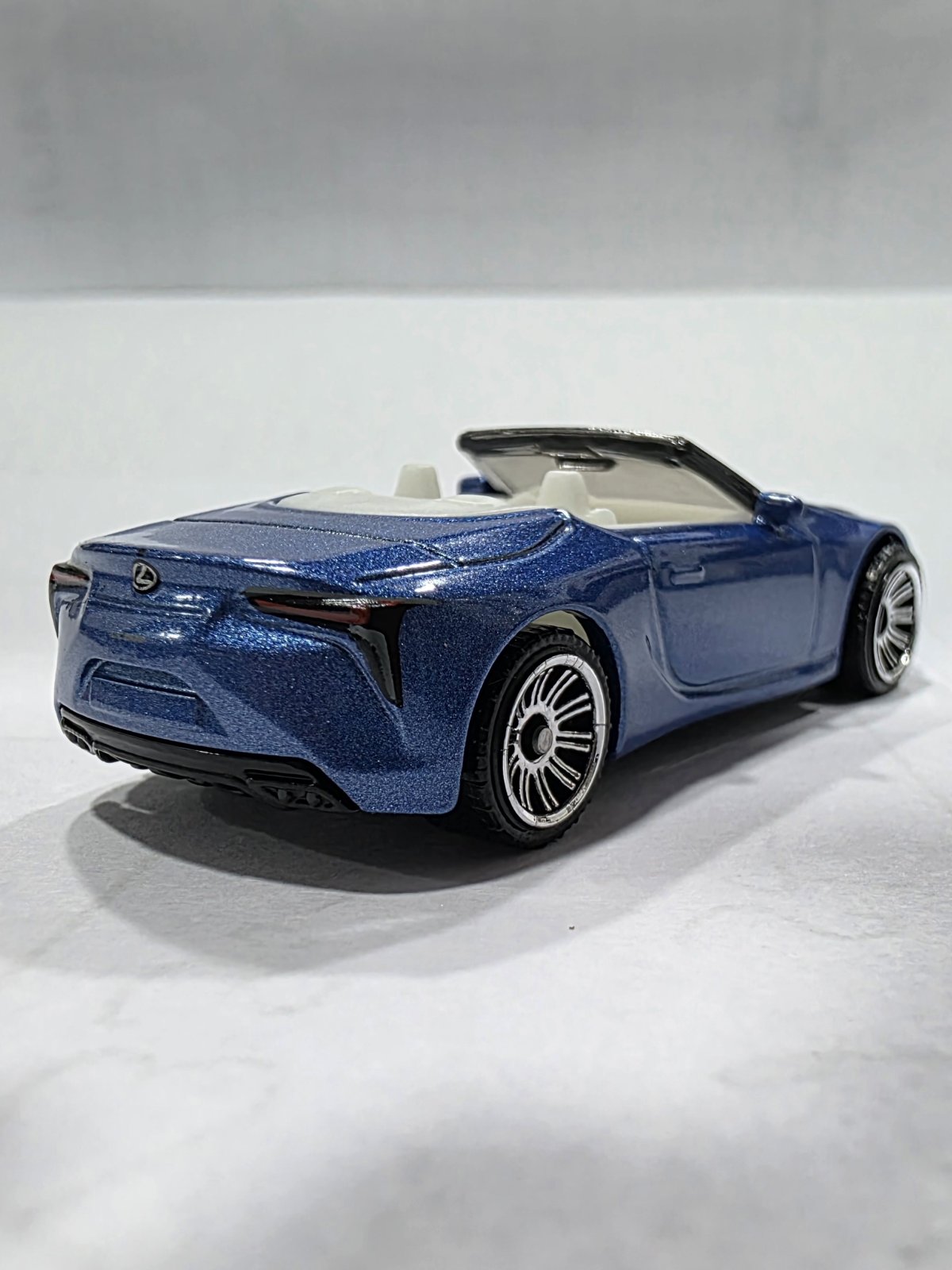 2026 2021 Lexus LC 500 Blue: Image 2