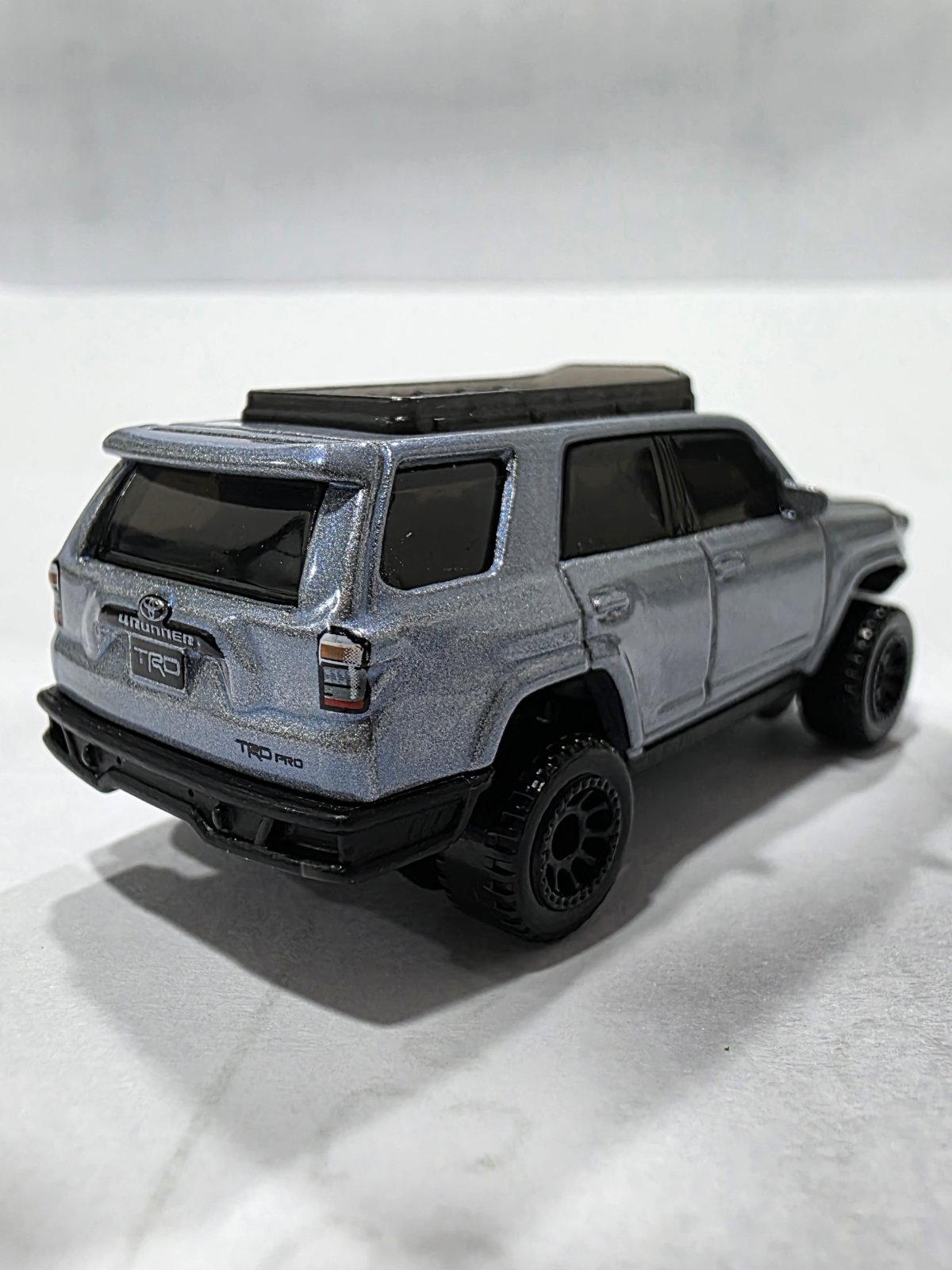 2026 2019 Toyota 4Runner Grey: Image 2