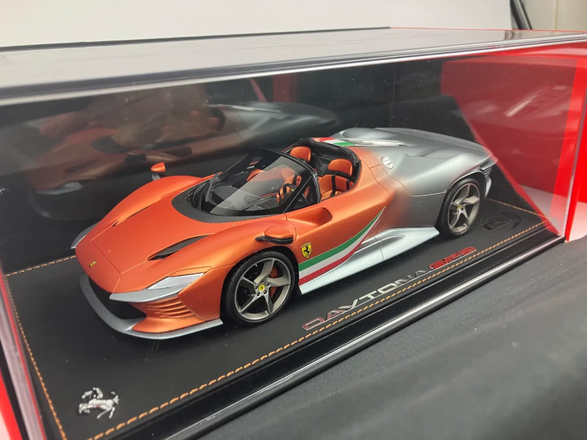2025 Ferrari Daytona SP3 Orange: No Package: Image 2