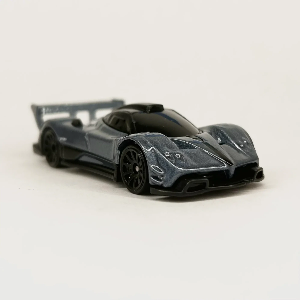 2026 Pagani Zonda R Grey: No Package: Image 3