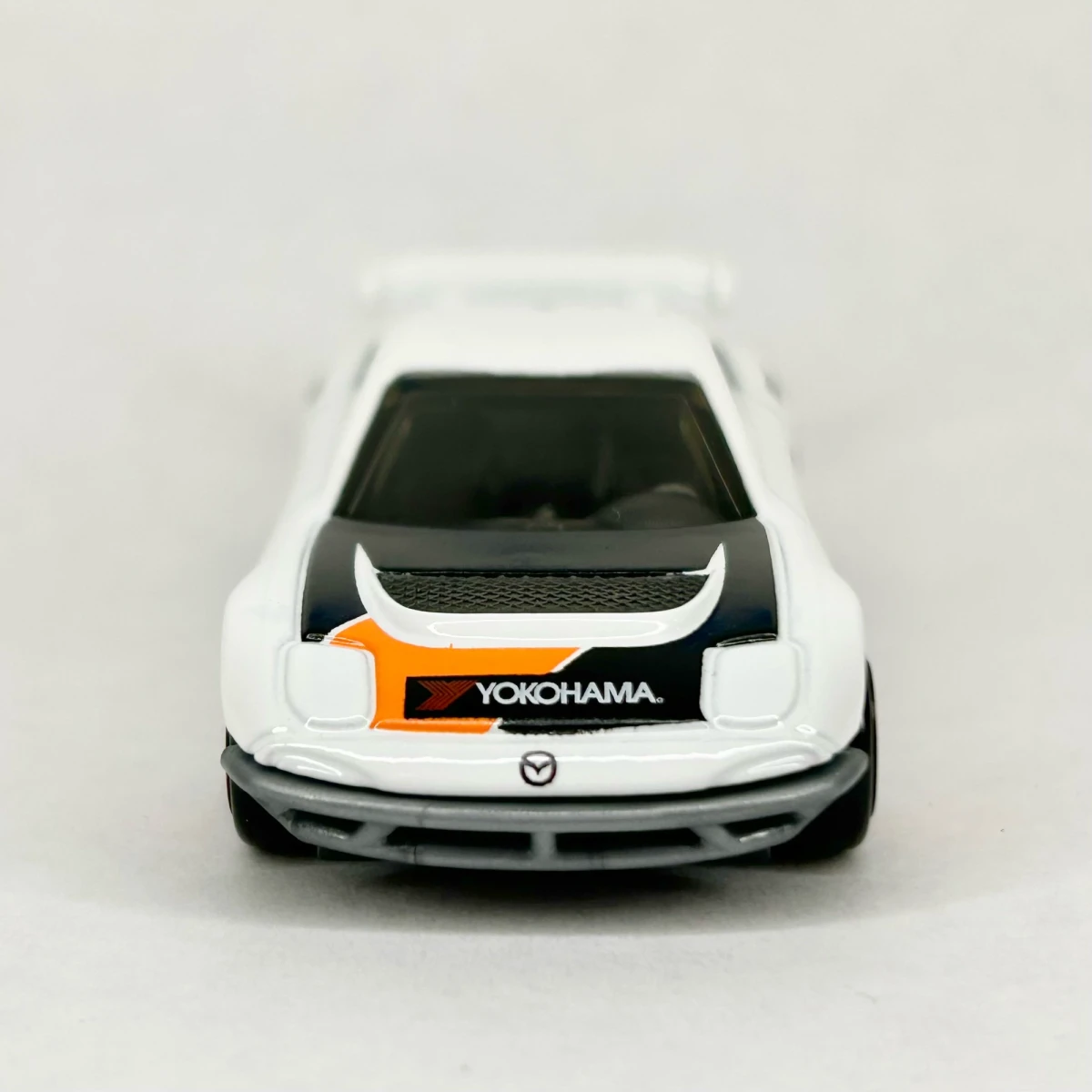 2026 95 Mazda RX-7 Drift White: No Package: Image 4