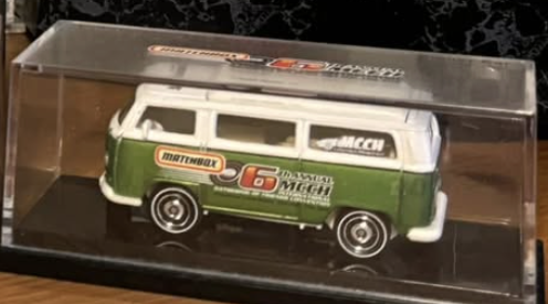2008 Volkswagen (T2) Bus - 1970 Green: Image 2