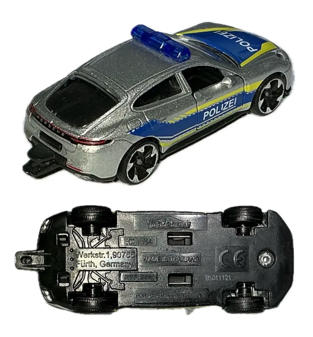 2025 Porsche Panamera Turbo Silver: No Package: Image 3