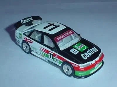 1997 Castrol Holden Commodore VR Larry Perkins #11 White: Image 2