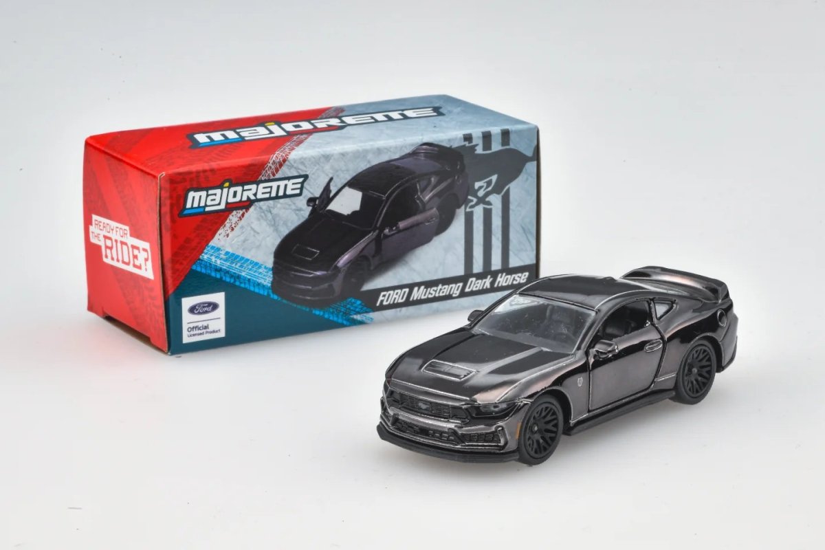 2026 Ford Mustang Dark Horse Black: Image 5