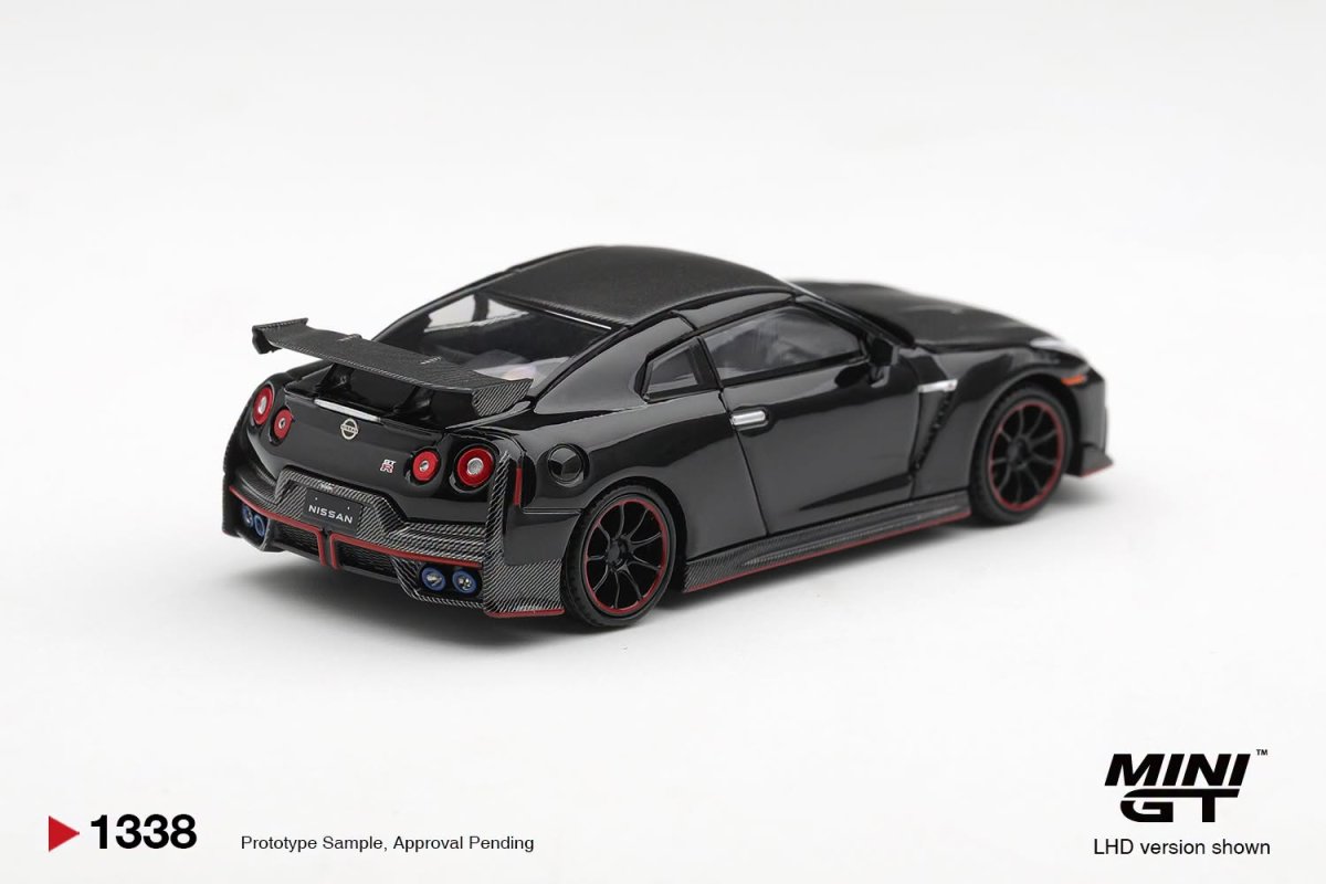 2026 Nissan GT-R Nismo 2024 Black: Image 3