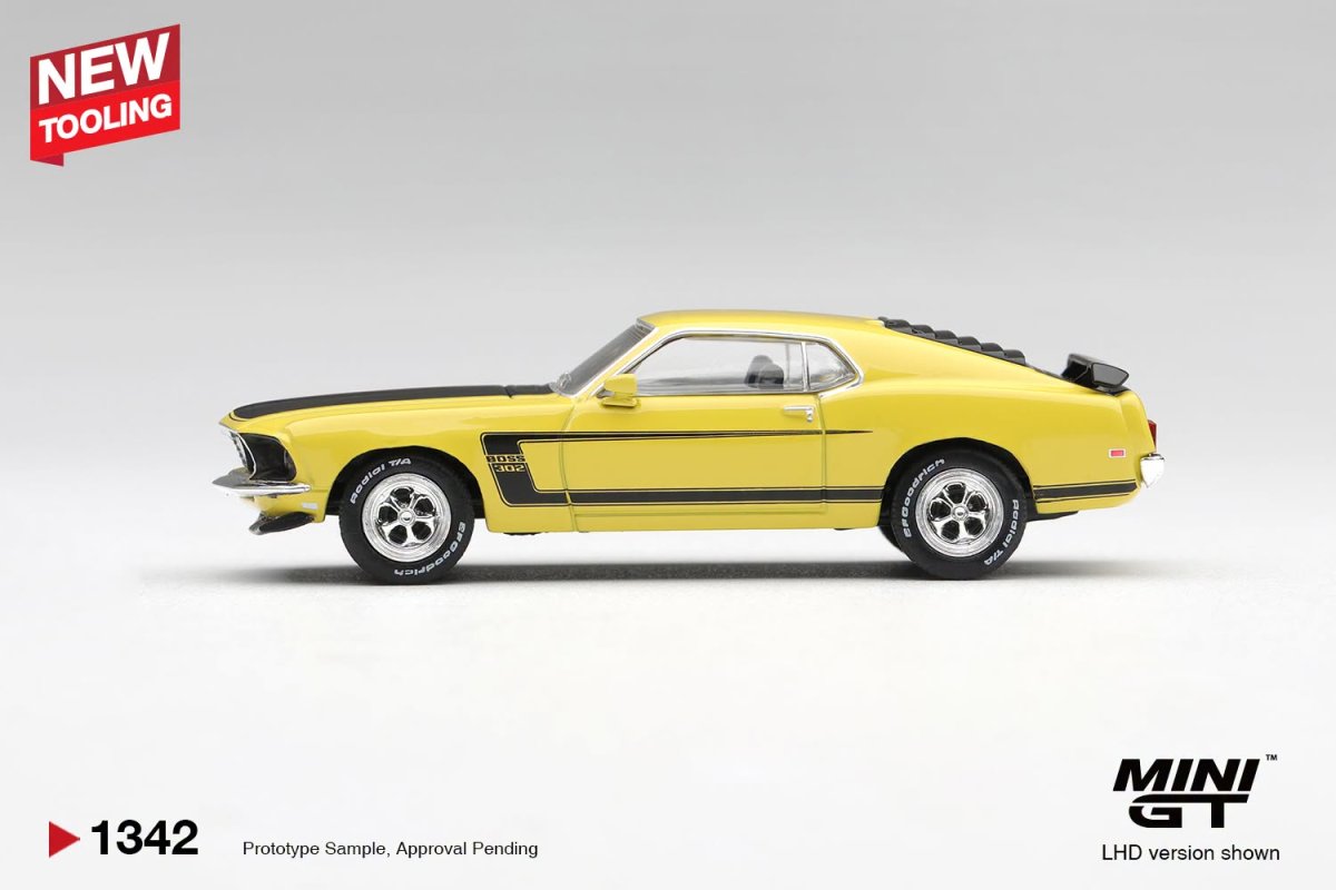 2026 Ford Mustang Boss 302 1969 Bright Yellow Yellow: Image 2
