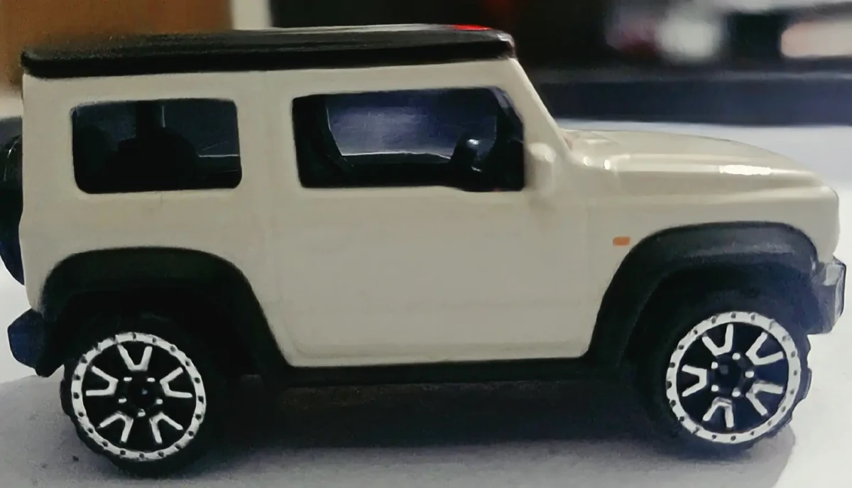 2024 Suzuki Jimny White: Image 2