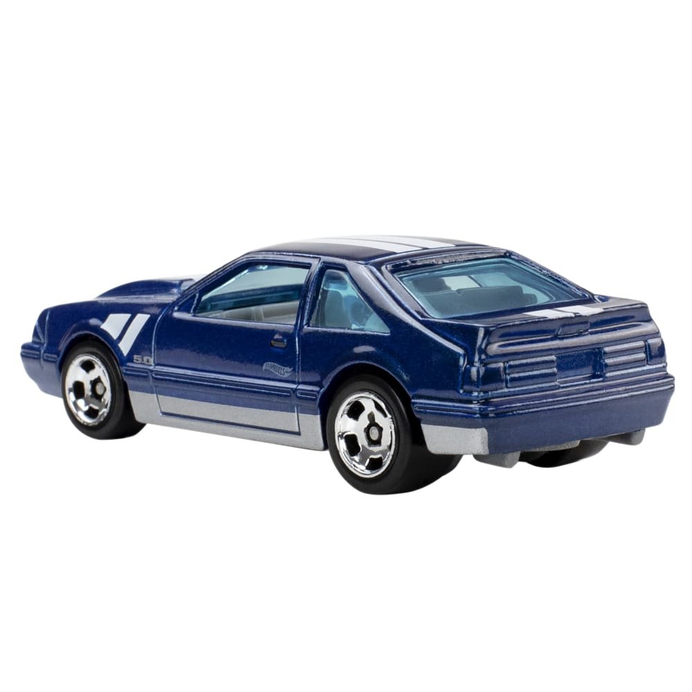 2026 92 Ford Mustang Blue: Image 2